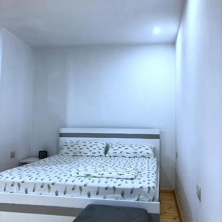 Seana Apartment